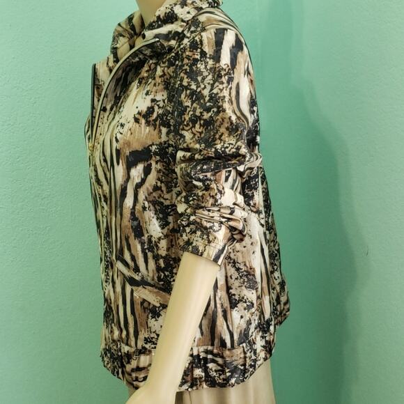 Chico's Zynergy Jacket (Safari Print) 1 (8-10 M) - Picture 3 of 8